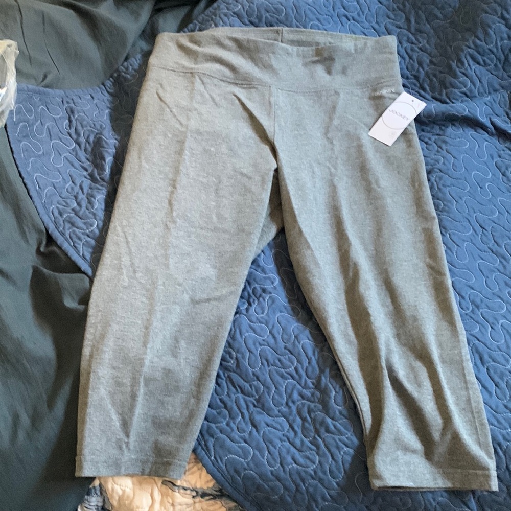 Jockey judo Capri legging , charcoal gray